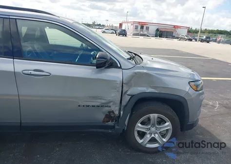 2023 Jeep Compass Latitude 4X4 from USA, damaged, VIN 3C4NJDBN1PT541865